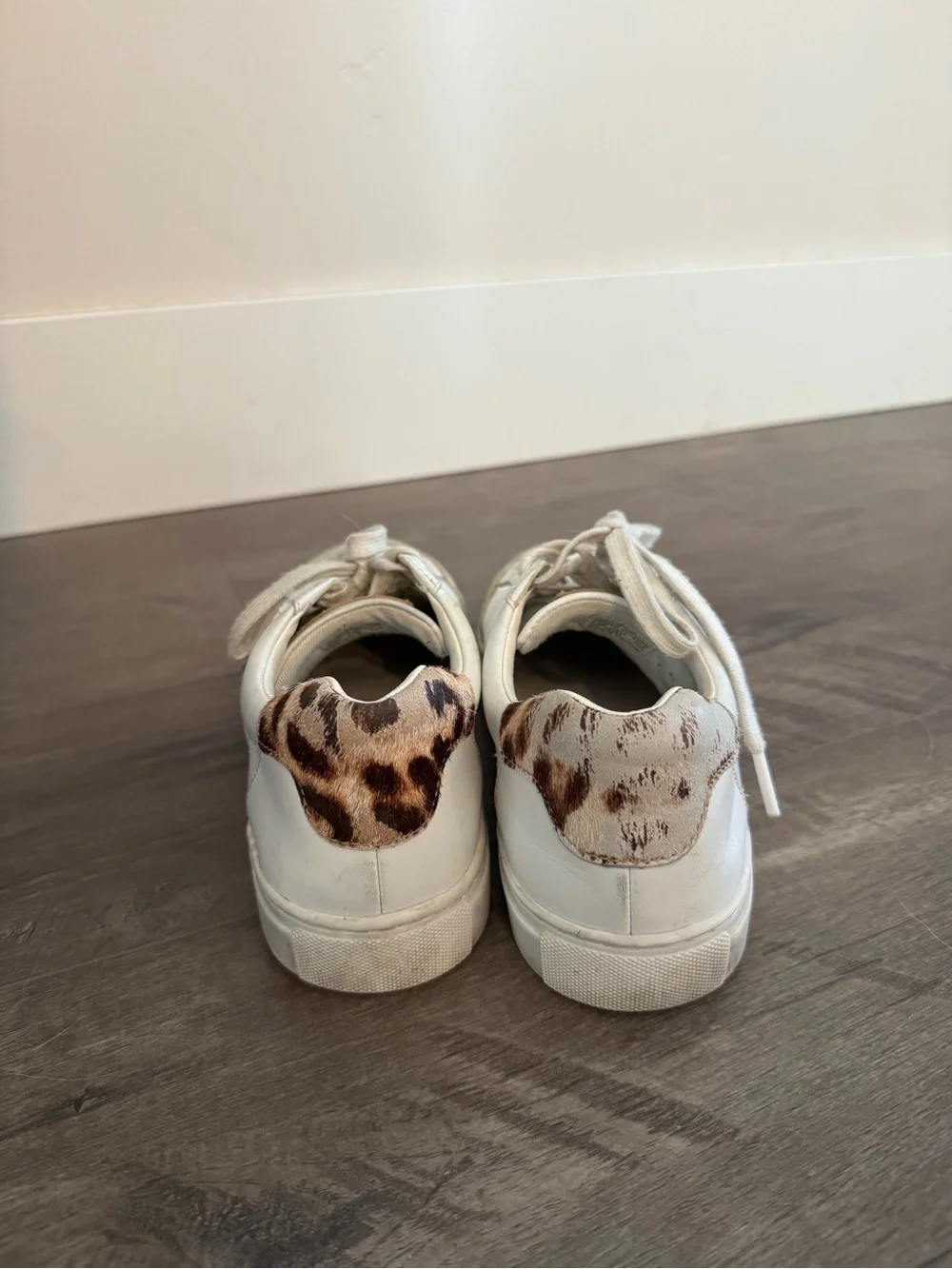 Tory Burch Sneakers